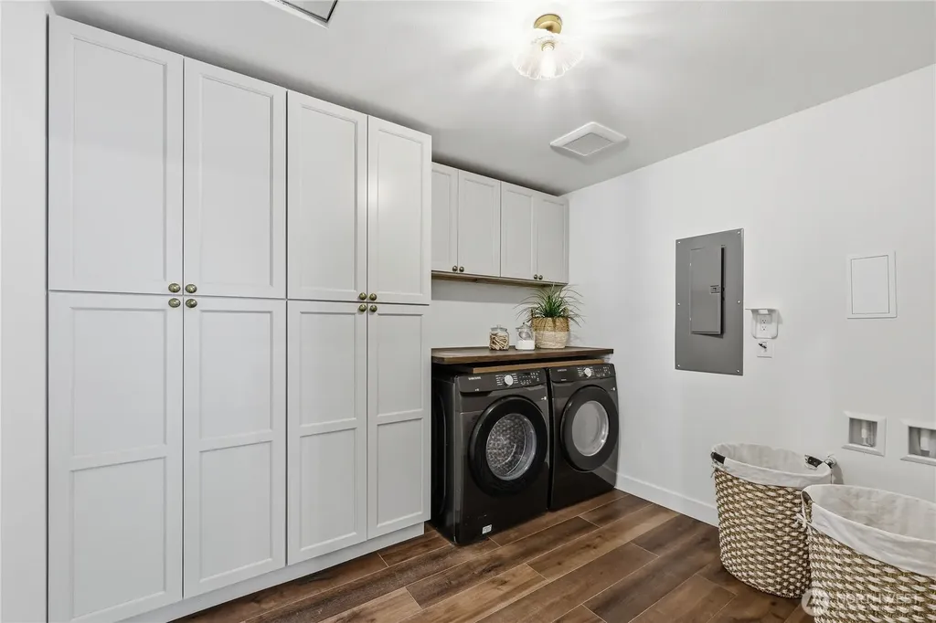 384 Ruth Lane Bremerton WA 98310