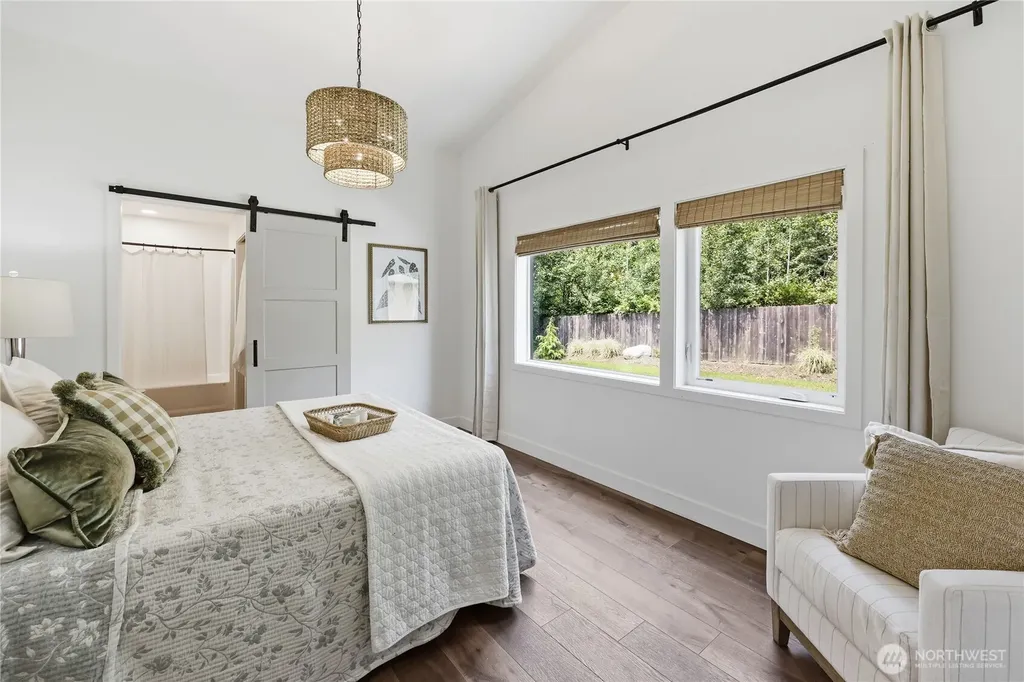 384 Ruth Lane Bremerton WA 98310