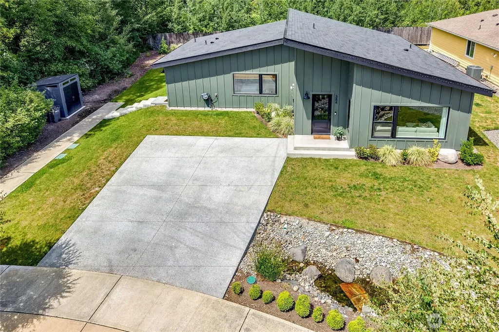 384 Ruth Lane Bremerton WA 98310