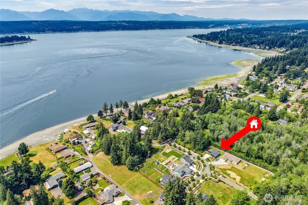 384 Ruth Lane Bremerton WA 98310