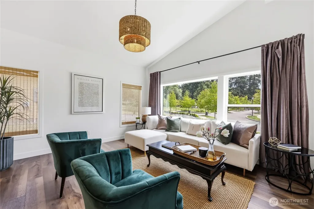 384 Ruth Lane Bremerton WA 98310