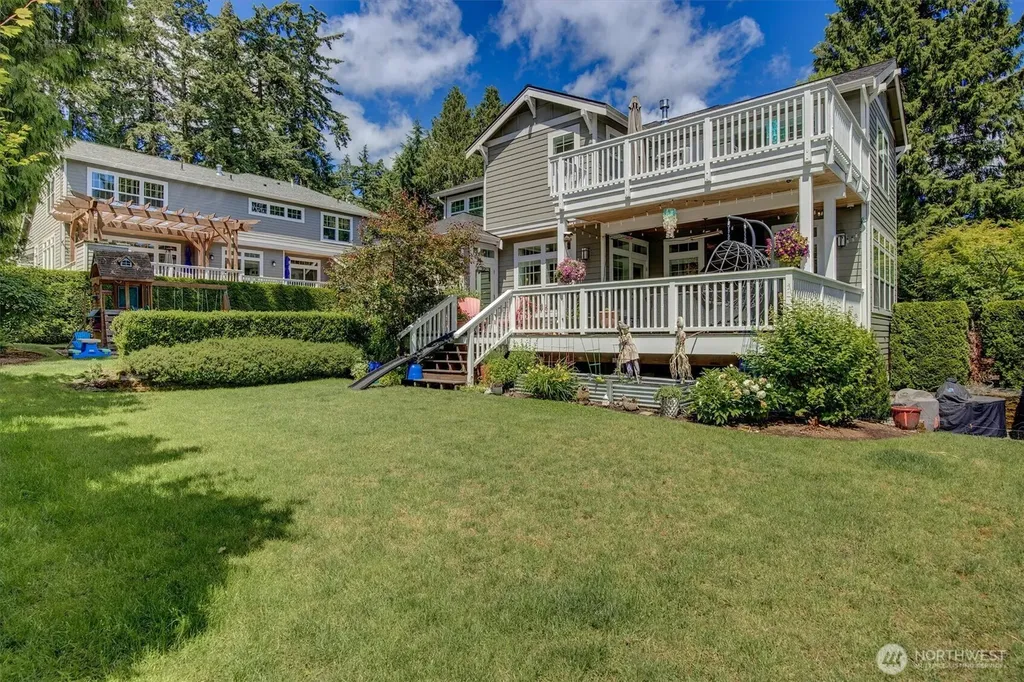 9950 SE 39th Street Mercer Island WA 98040