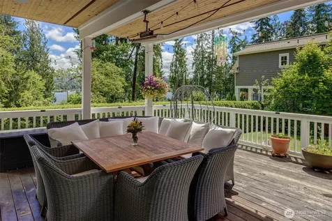 9950 SE 39th Street Mercer Island WA 98040