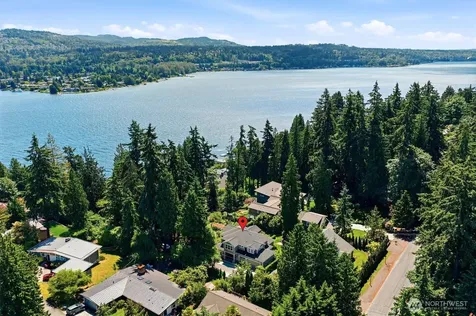 9950 SE 39th Street Mercer Island WA 98040
