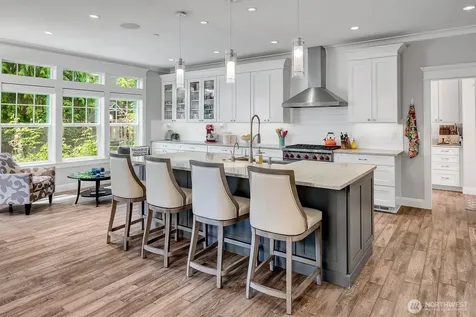 9950 SE 39th Street Mercer Island WA 98040