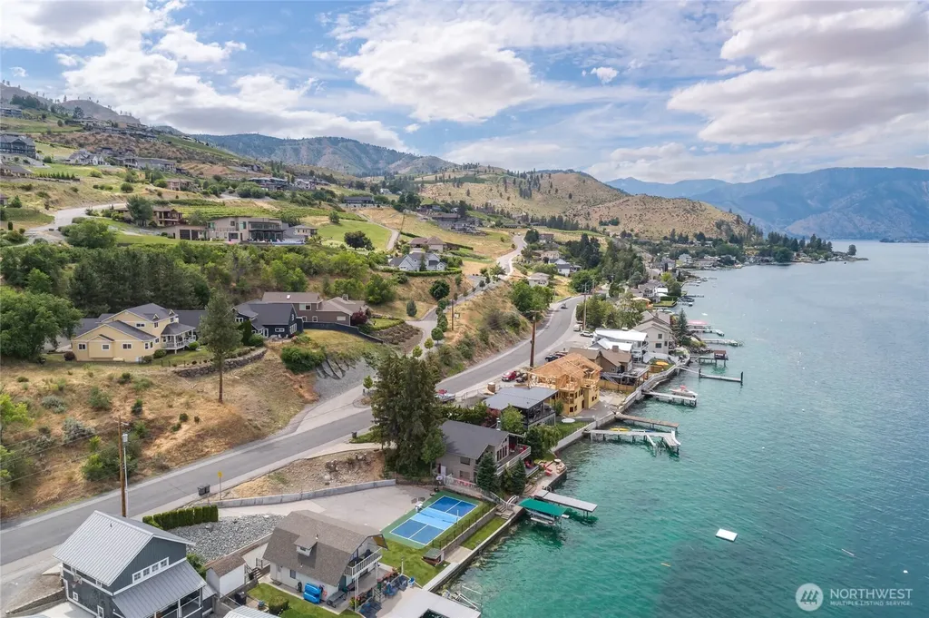 915 S Lakeshore Drive Chelan WA 98816