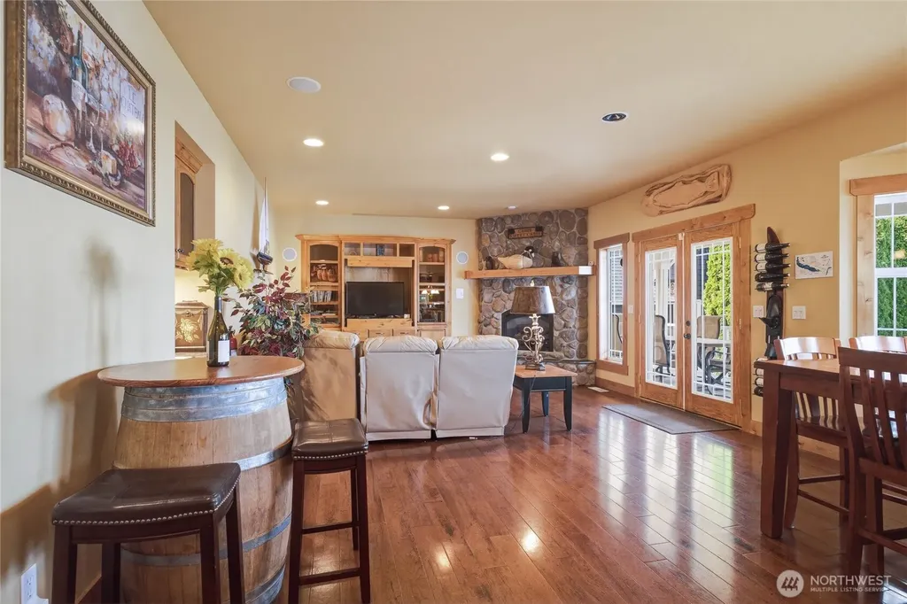 915 S Lakeshore Drive Chelan WA 98816