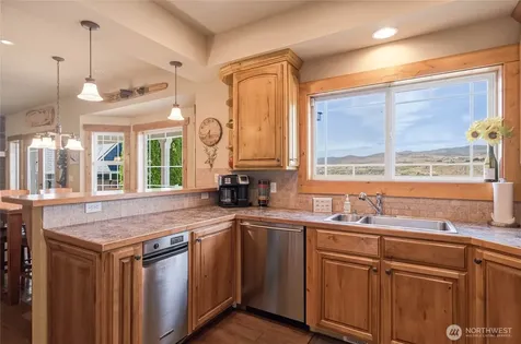 915 S Lakeshore Drive Chelan WA 98816