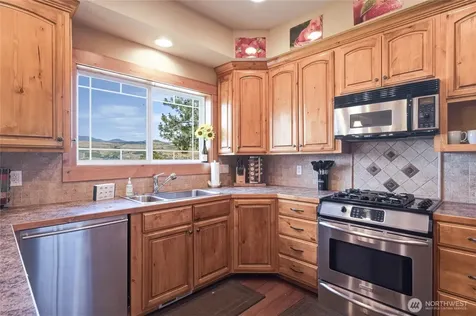 915 S Lakeshore Drive Chelan WA 98816