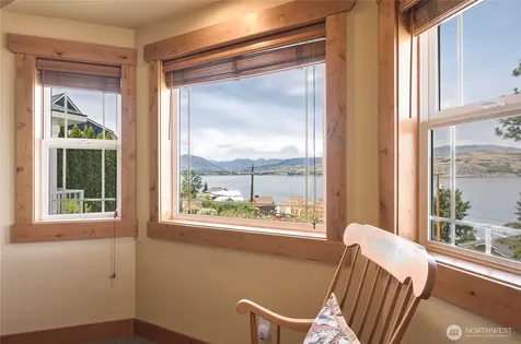 915 S Lakeshore Drive Chelan WA 98816