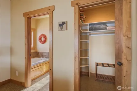 915 S Lakeshore Drive Chelan WA 98816