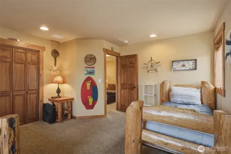 915 S Lakeshore Drive Chelan WA 98816