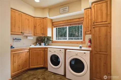 915 S Lakeshore Drive Chelan WA 98816
