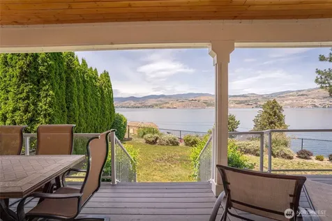 915 S Lakeshore Drive Chelan WA 98816