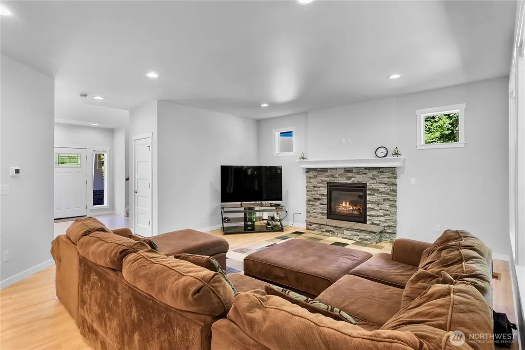 5301 Ocean Cove Lane Blaine WA 98230