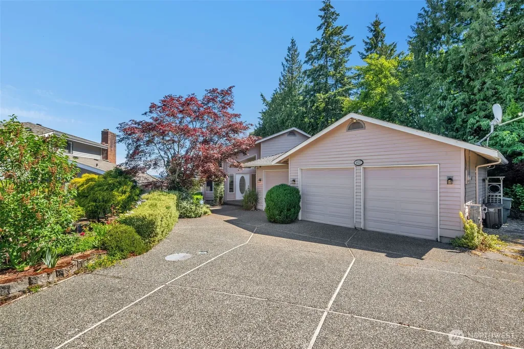 4927 23rd Avenue W Everett WA 98203