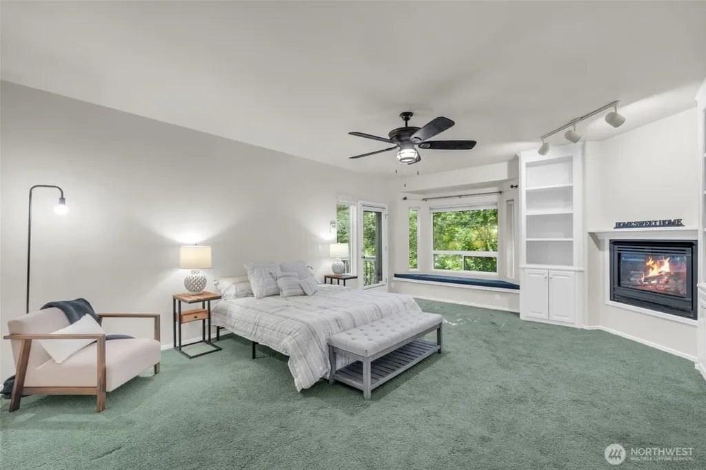 4927 23rd Avenue W Everett WA 98203