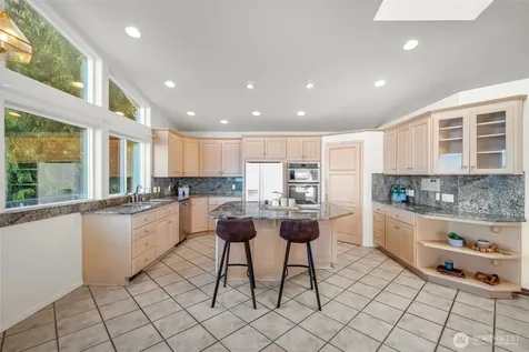 4927 23rd Avenue W Everett WA 98203