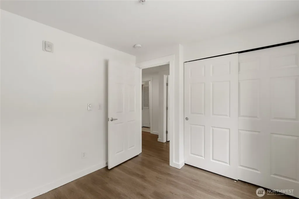 823 Davis Place S Seattle WA 98144