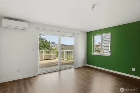 823 Davis Place S Seattle WA 98144