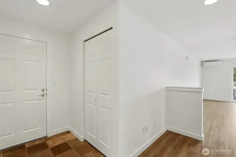823 Davis Place S Seattle WA 98144