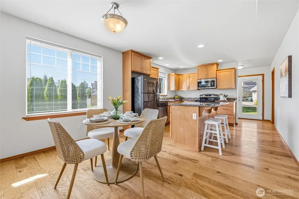 4325 Larch Lane Bellingham WA 98226