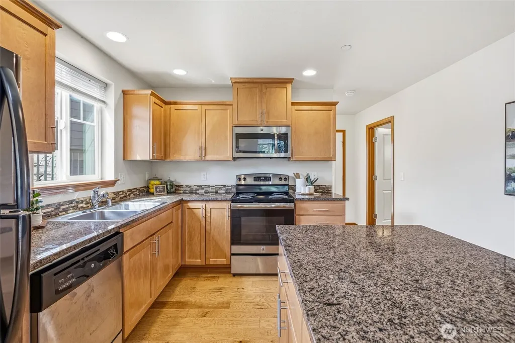 4325 Larch Lane Bellingham WA 98226