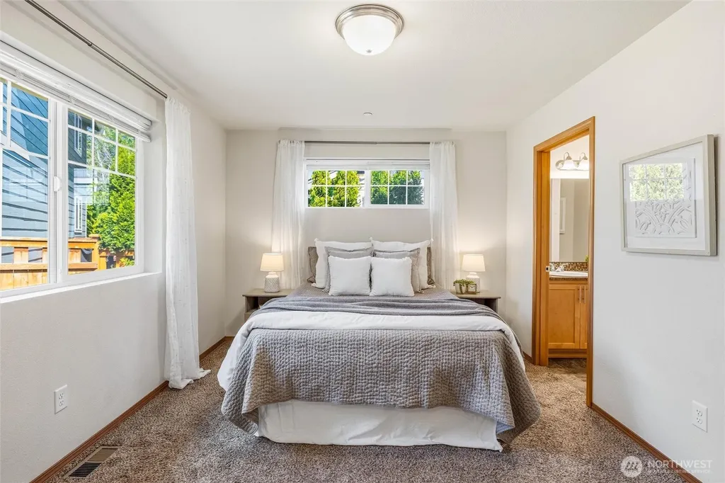 4325 Larch Lane Bellingham WA 98226