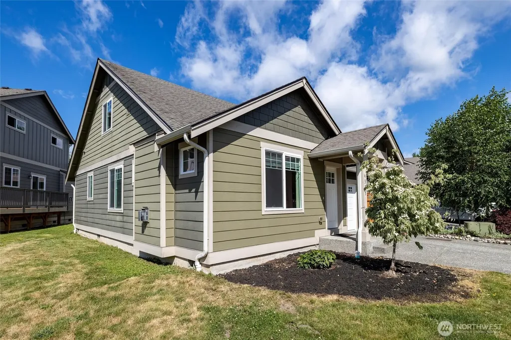4325 Larch Lane Bellingham WA 98226