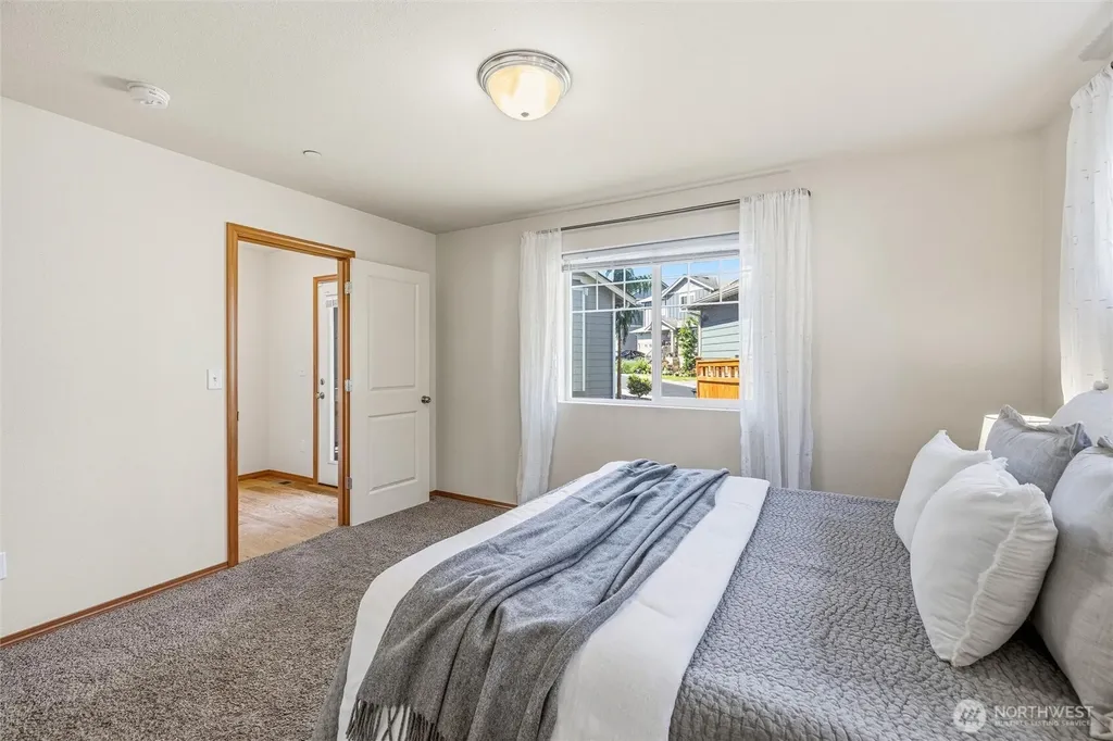 4325 Larch Lane Bellingham WA 98226