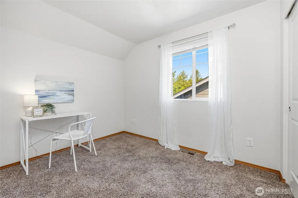 4325 Larch Lane Bellingham WA 98226