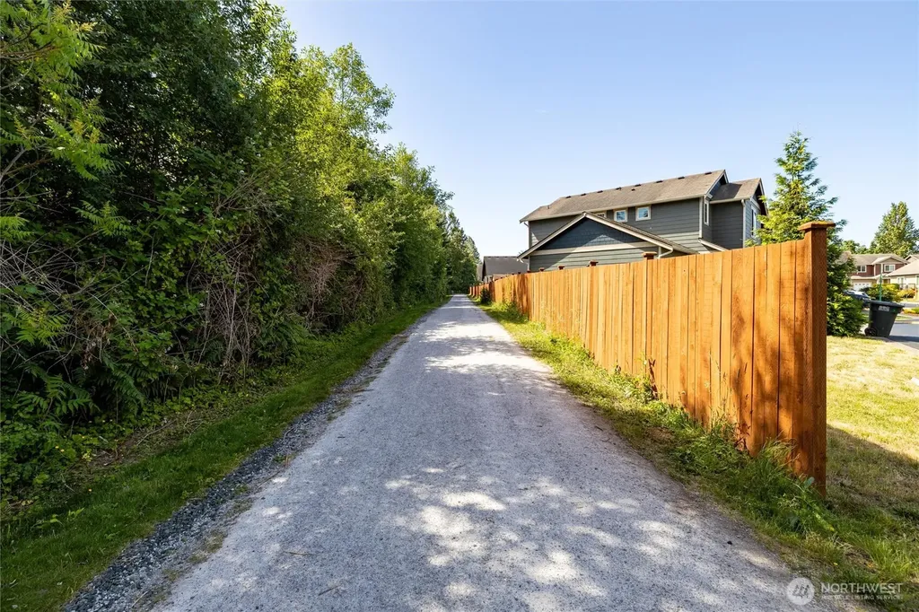 4325 Larch Lane Bellingham WA 98226