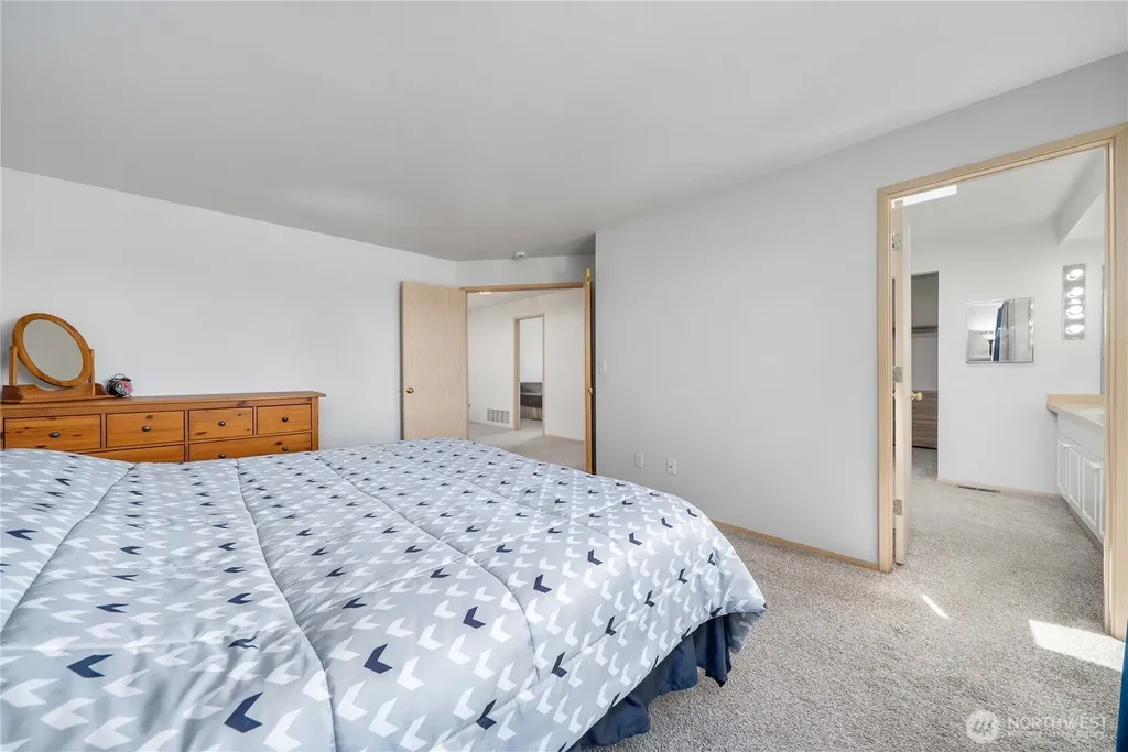 3808 47th Avenue NE Tacoma WA 98422