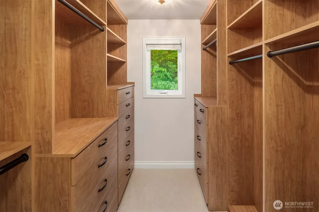26817 SE 22nd Court Sammamish WA 98075