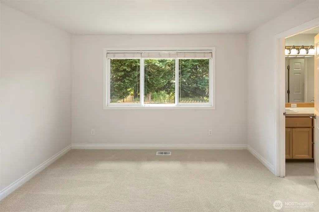 26817 SE 22nd Court Sammamish WA 98075