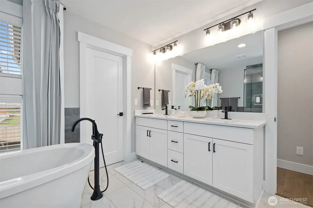 13036 75th Place S Seattle WA 98178