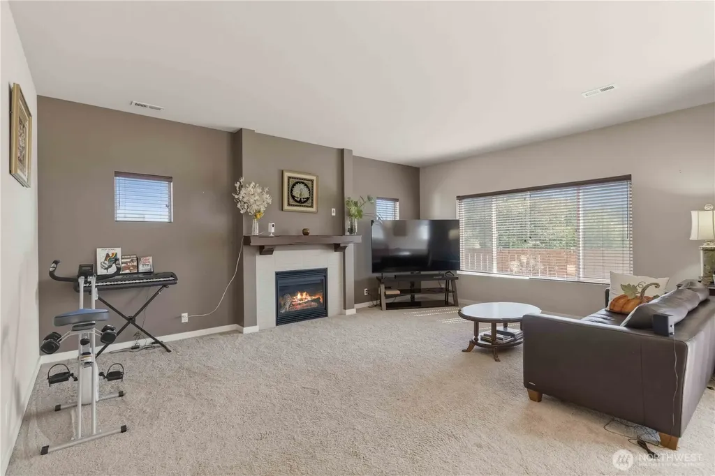 6338 Victoria Avenue SE Auburn WA 98092