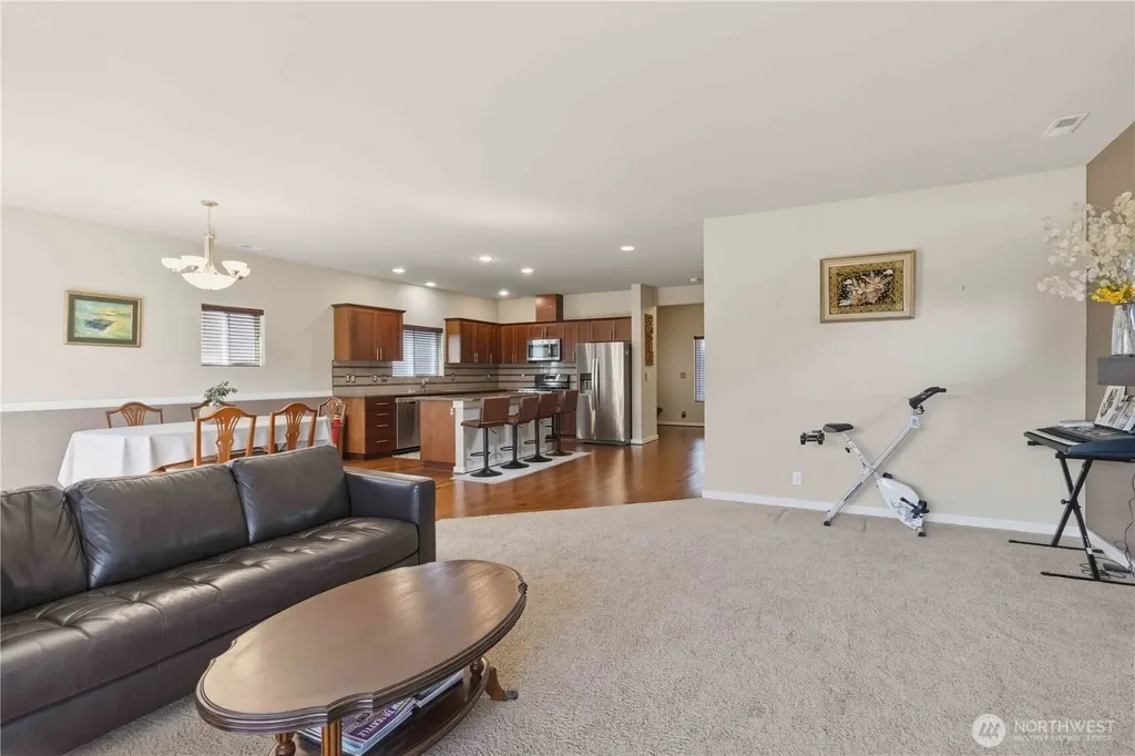 6338 Victoria Avenue SE Auburn WA 98092