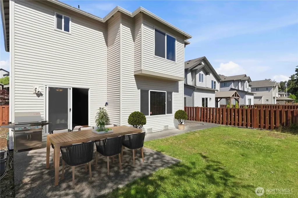 6338 Victoria Avenue SE Auburn WA 98092