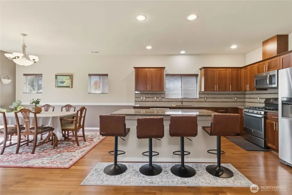 6338 Victoria Avenue SE Auburn WA 98092