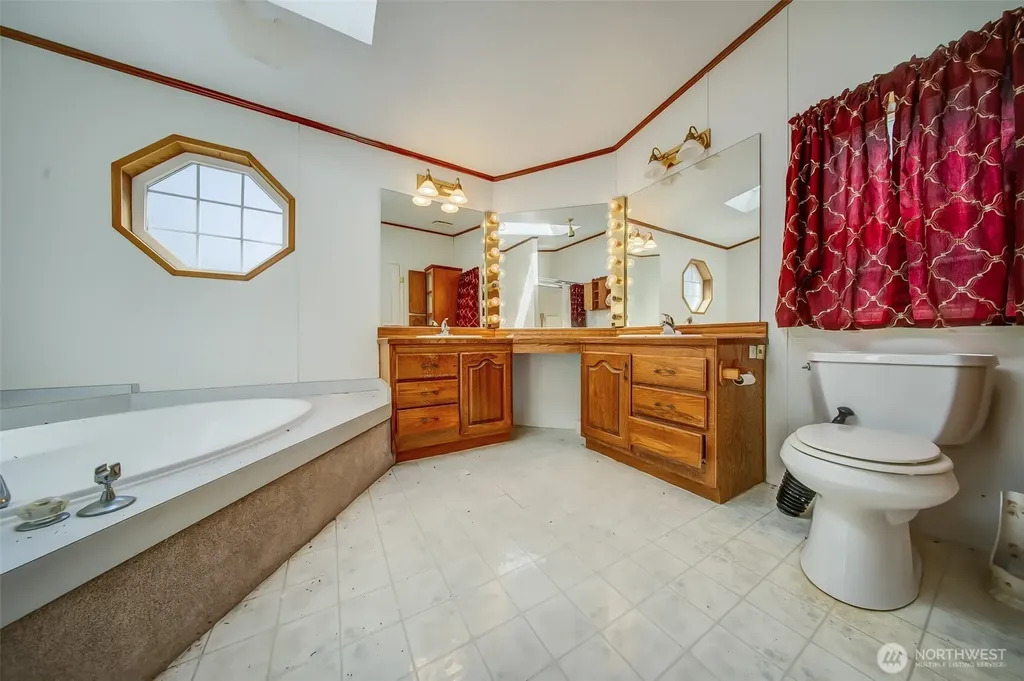 1840 SE Crescent Drive Shelton WA 98584