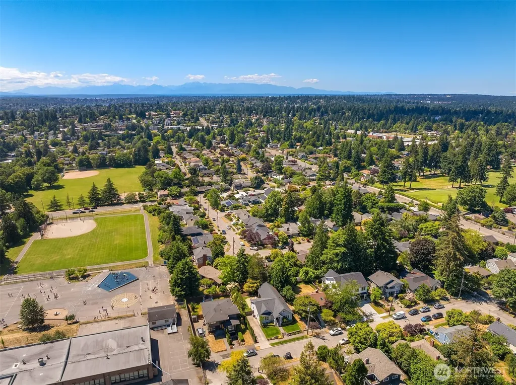 7309 48th Avenue NE Seattle WA 98115