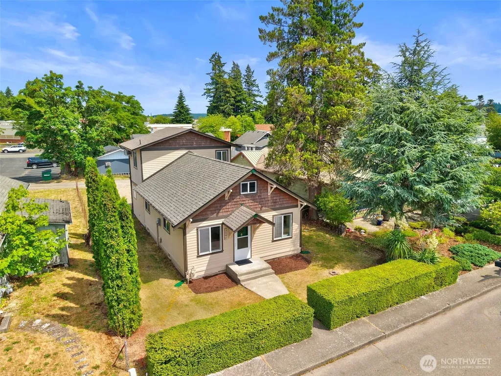 3542 NW Lowell Street Silverdale WA 98383