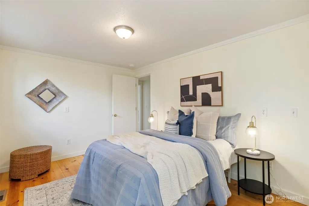 3542 NW Lowell Street Silverdale WA 98383