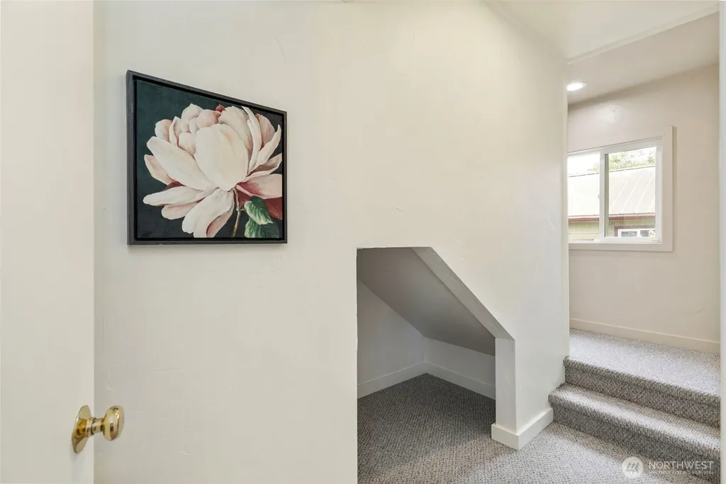 3542 NW Lowell Street Silverdale WA 98383