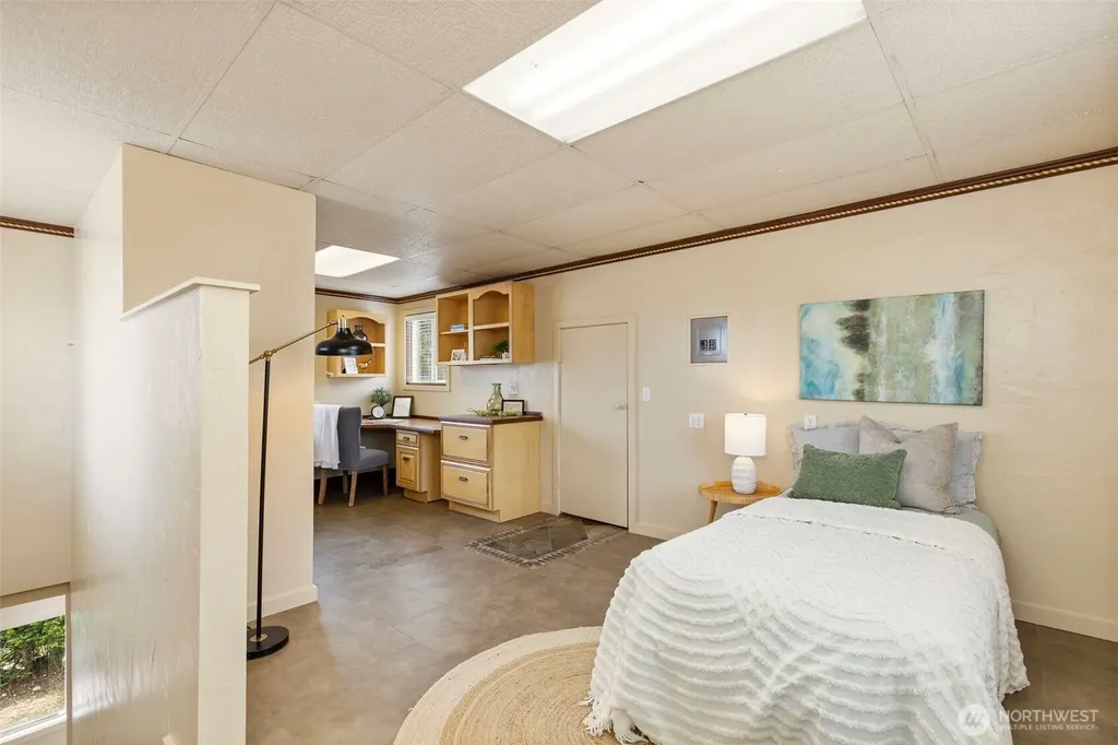 3542 NW Lowell Street Silverdale WA 98383