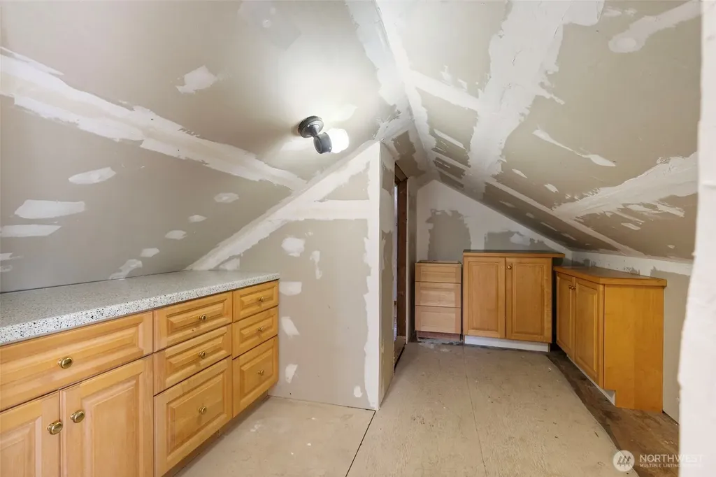 3542 NW Lowell Street Silverdale WA 98383