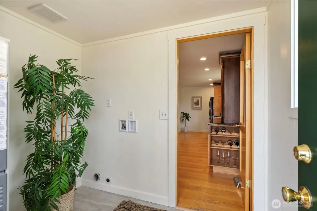 3542 NW Lowell Street Silverdale WA 98383