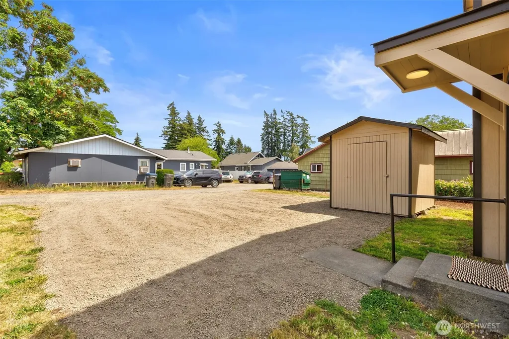 3542 NW Lowell Street Silverdale WA 98383