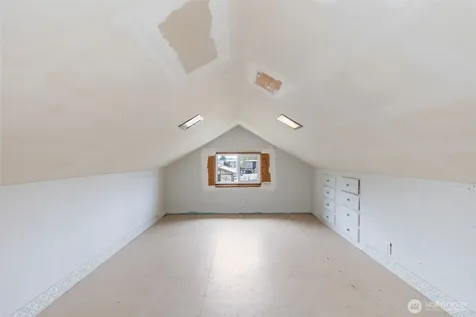 3542 NW Lowell Street Silverdale WA 98383
